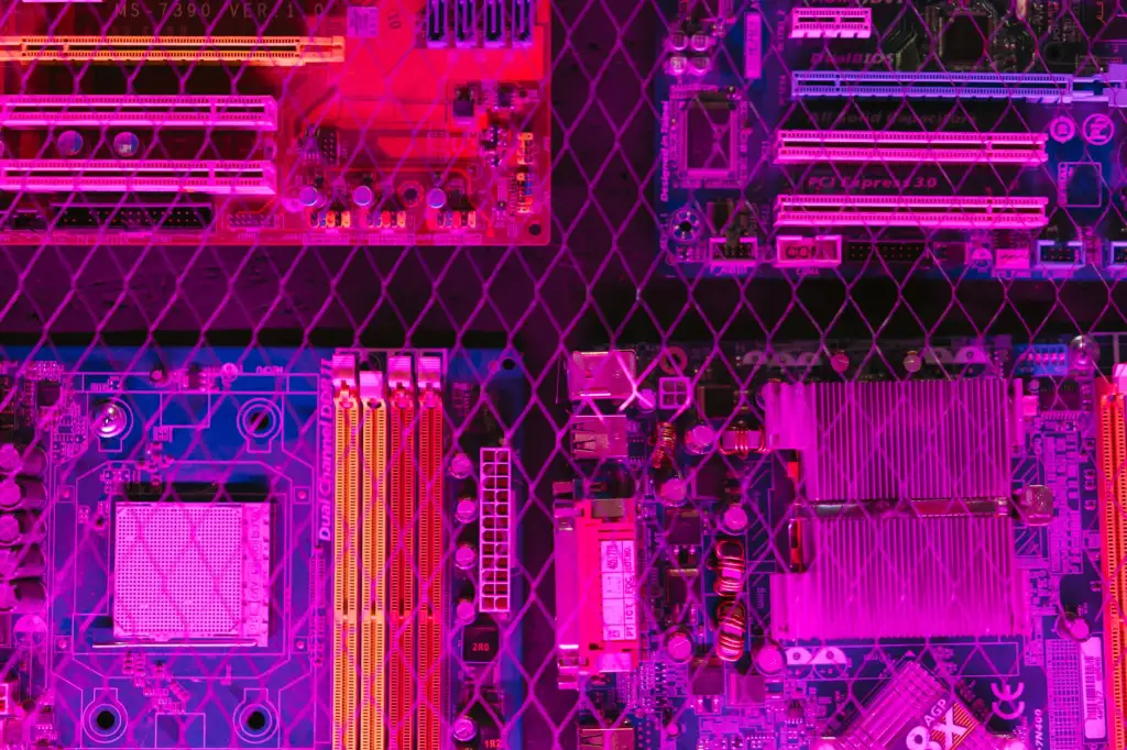 自动化设备导柱导套选型对比:精度与使用寿命分析
